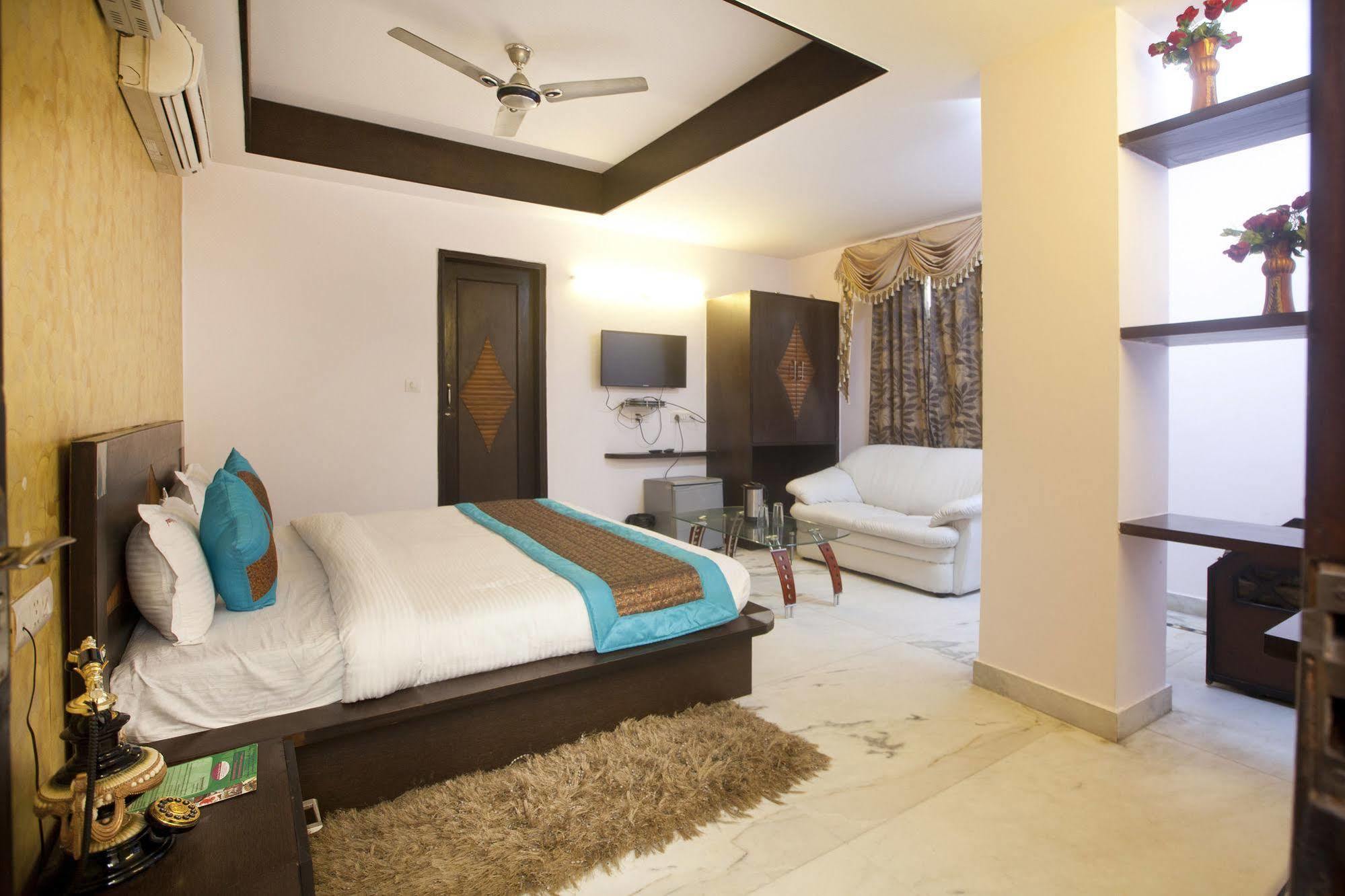 דלהי Hotel Ananda מראה חיצוני תמונה