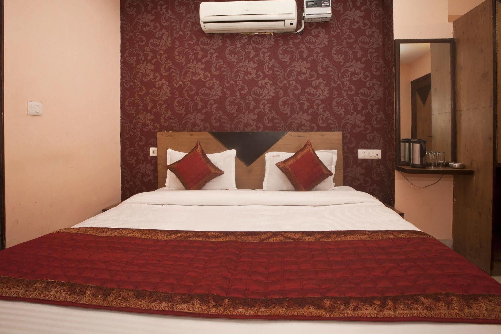 דלהי Hotel Ananda מראה חיצוני תמונה